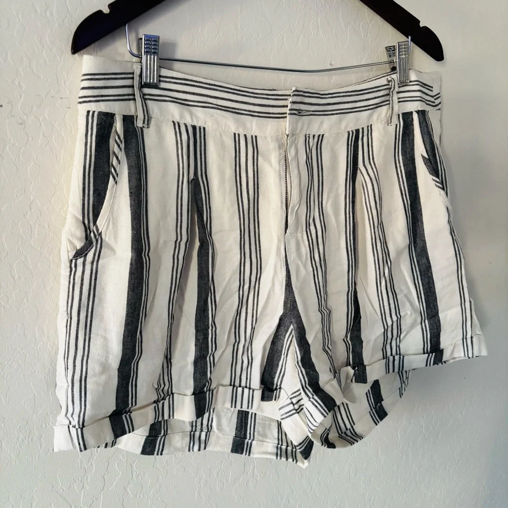 Torrid Striped Black and White‎ Women's Shorts